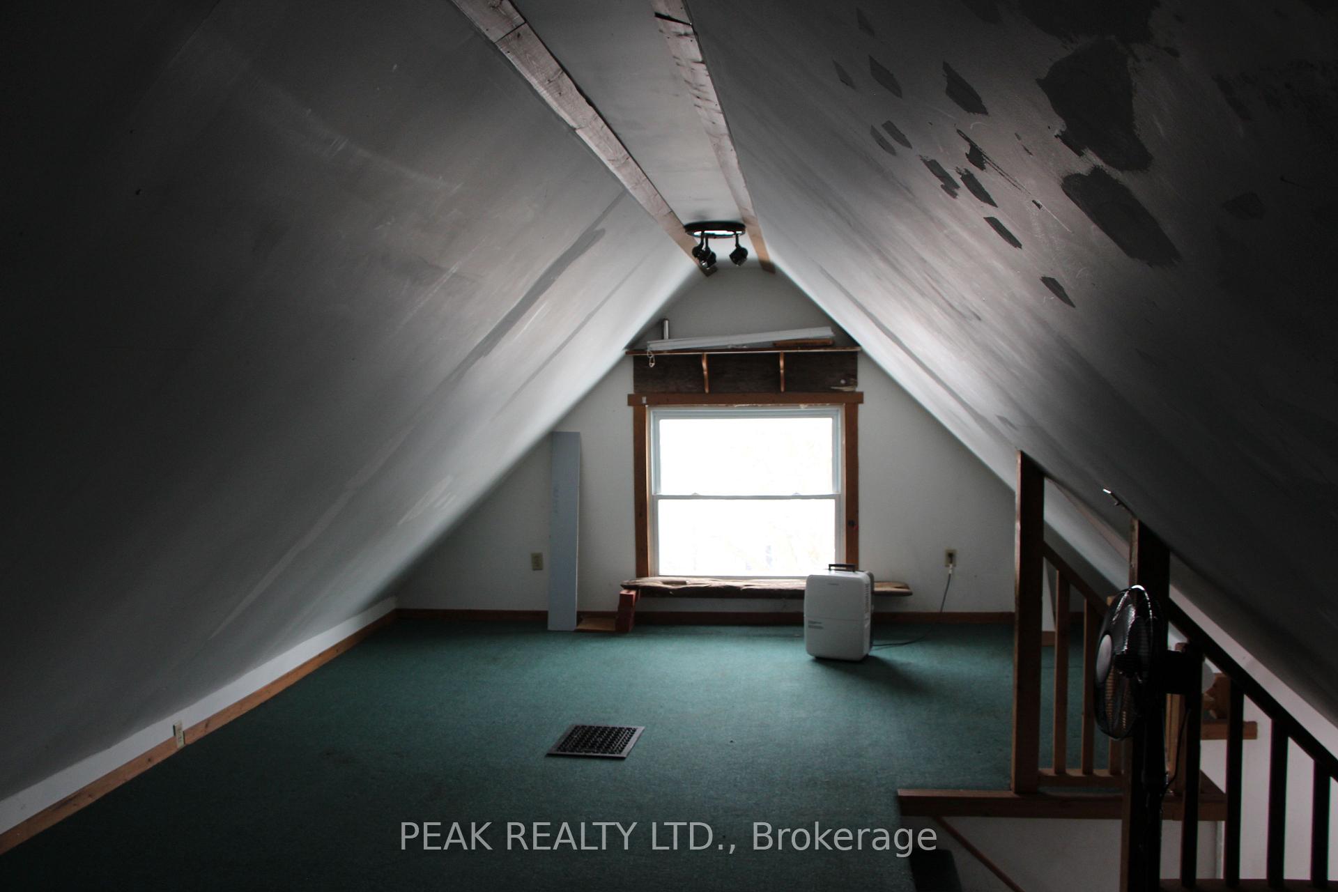 Photo 12 of 17 Shanley Street, Kitchener — HOMEH