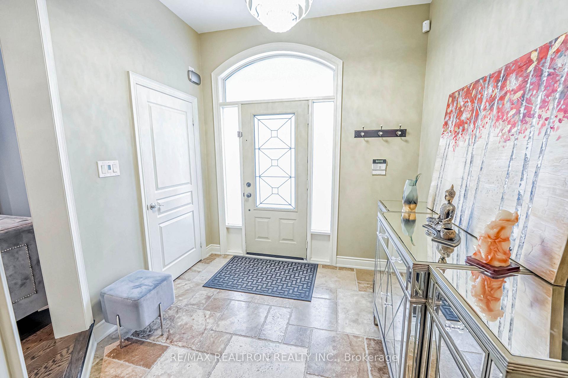 Photo 5 of 71 Smoothwater Terrace, Markham, Box Grove — HOMEH
