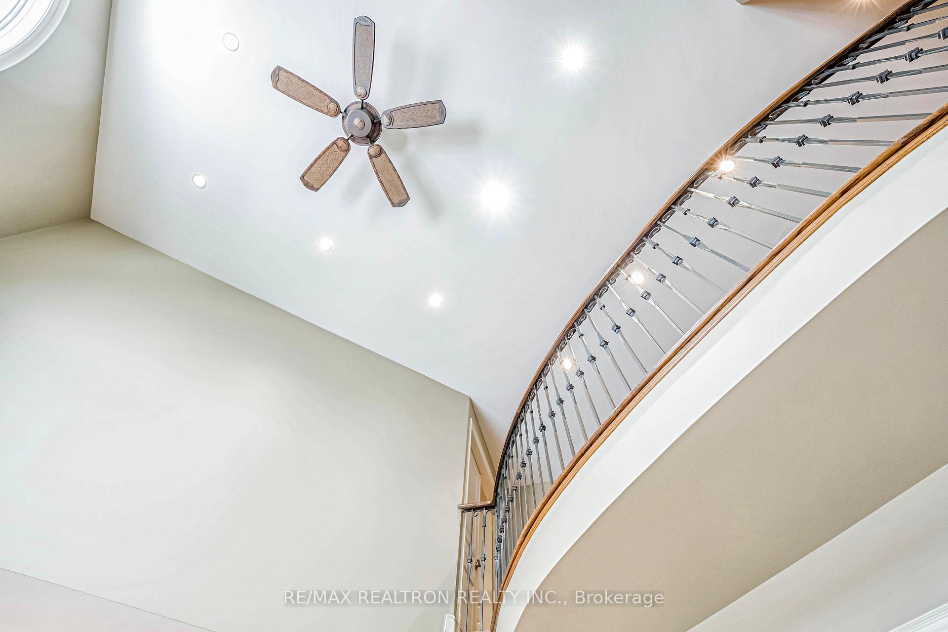 Photo 13 of 71 Smoothwater Terrace, Markham, Box Grove — HOMEH