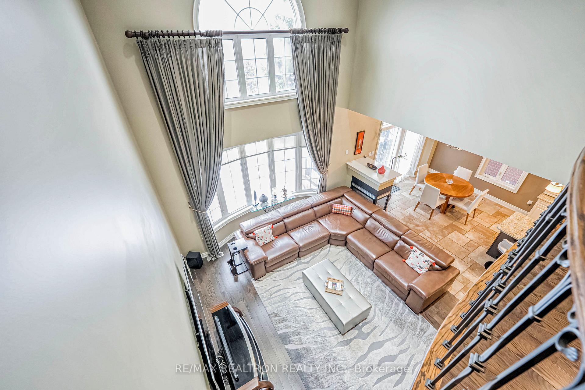 Photo 14 of 71 Smoothwater Terrace, Markham, Box Grove — HOMEH