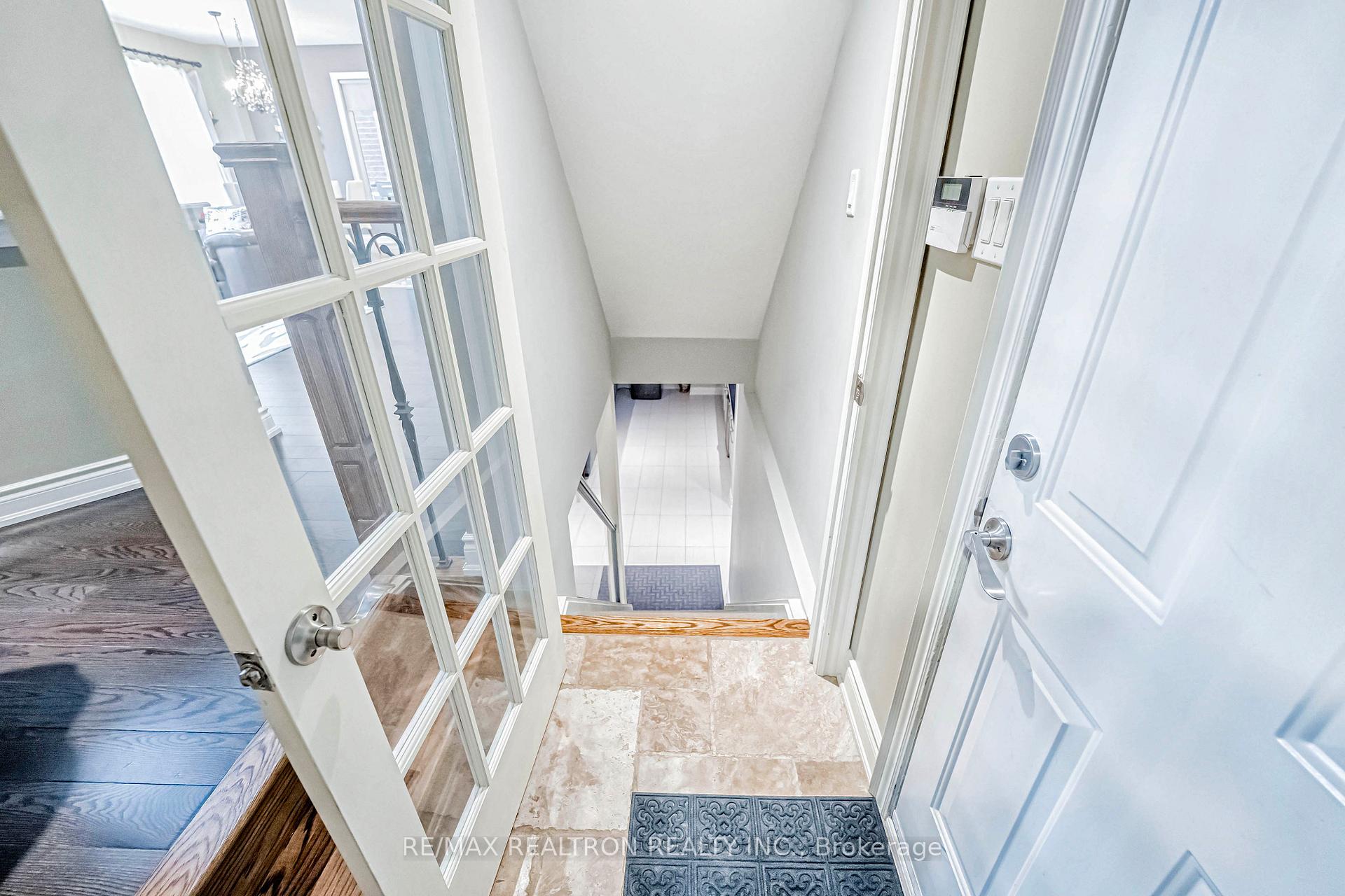 Photo 36 of 71 Smoothwater Terrace, Markham, Box Grove — HOMEH