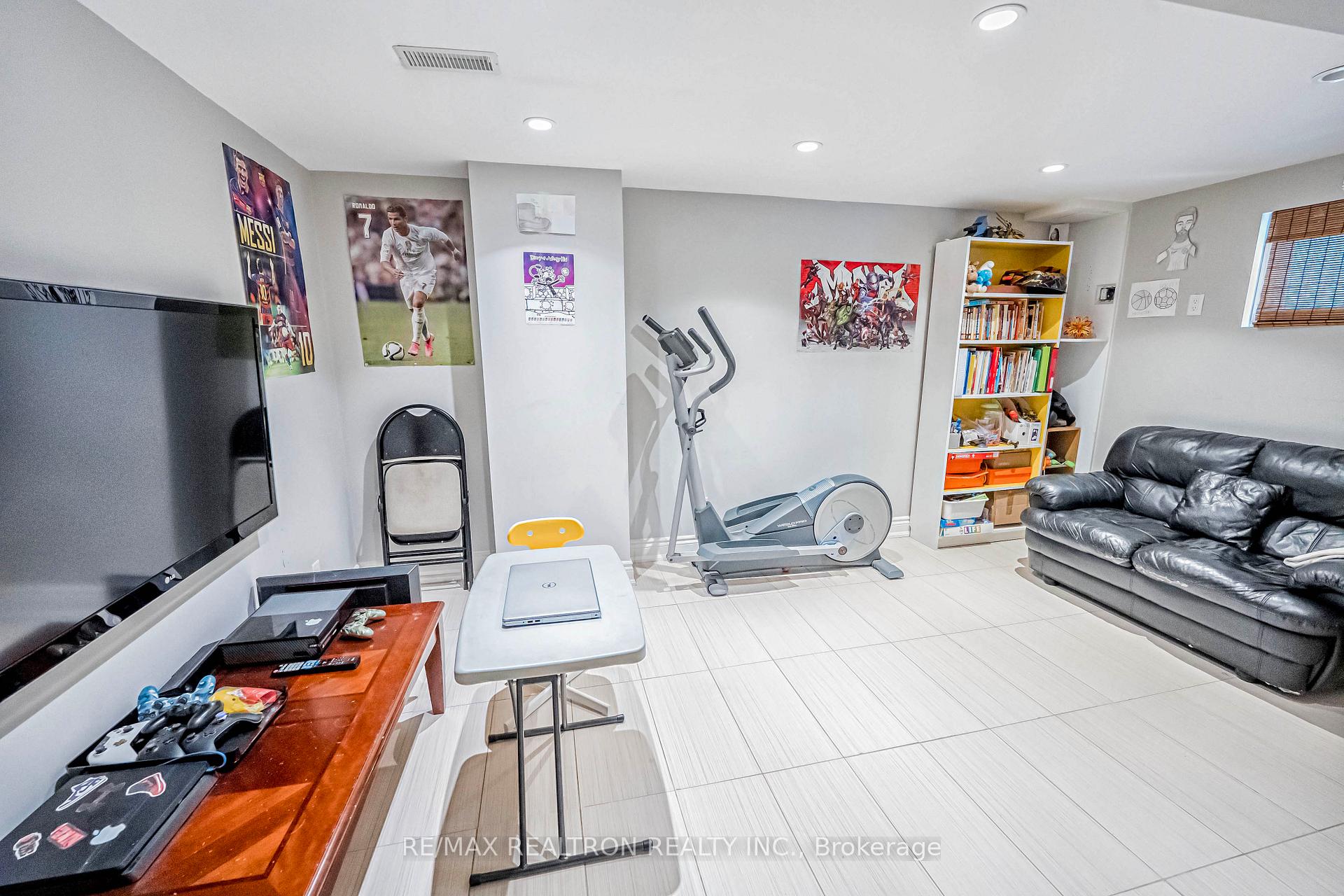 Photo 42 of 71 Smoothwater Terrace, Markham, Box Grove — HOMEH
