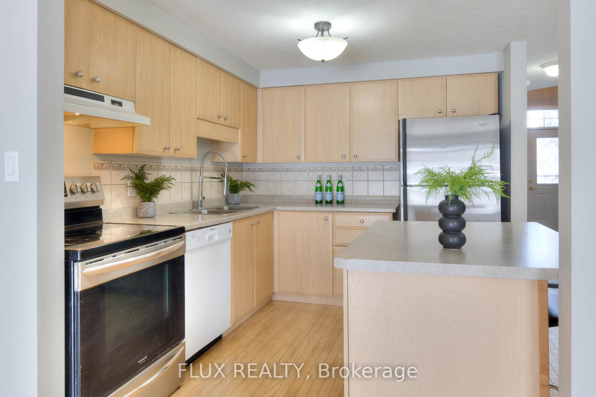 Photo 14 of 252 Activa Avenue, Kitchener — HOMEH