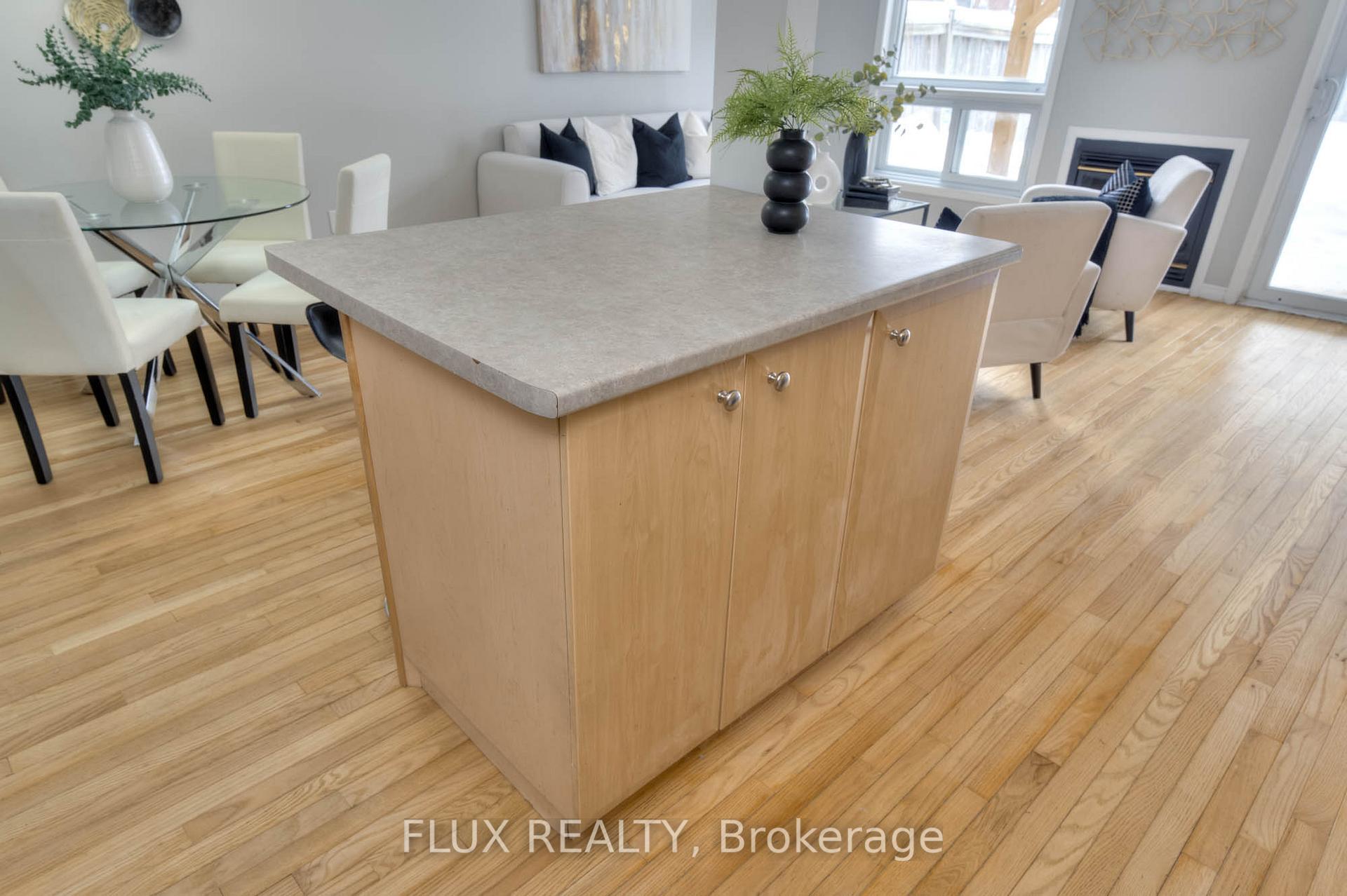 Photo 17 of 252 Activa Avenue, Kitchener — HOMEH