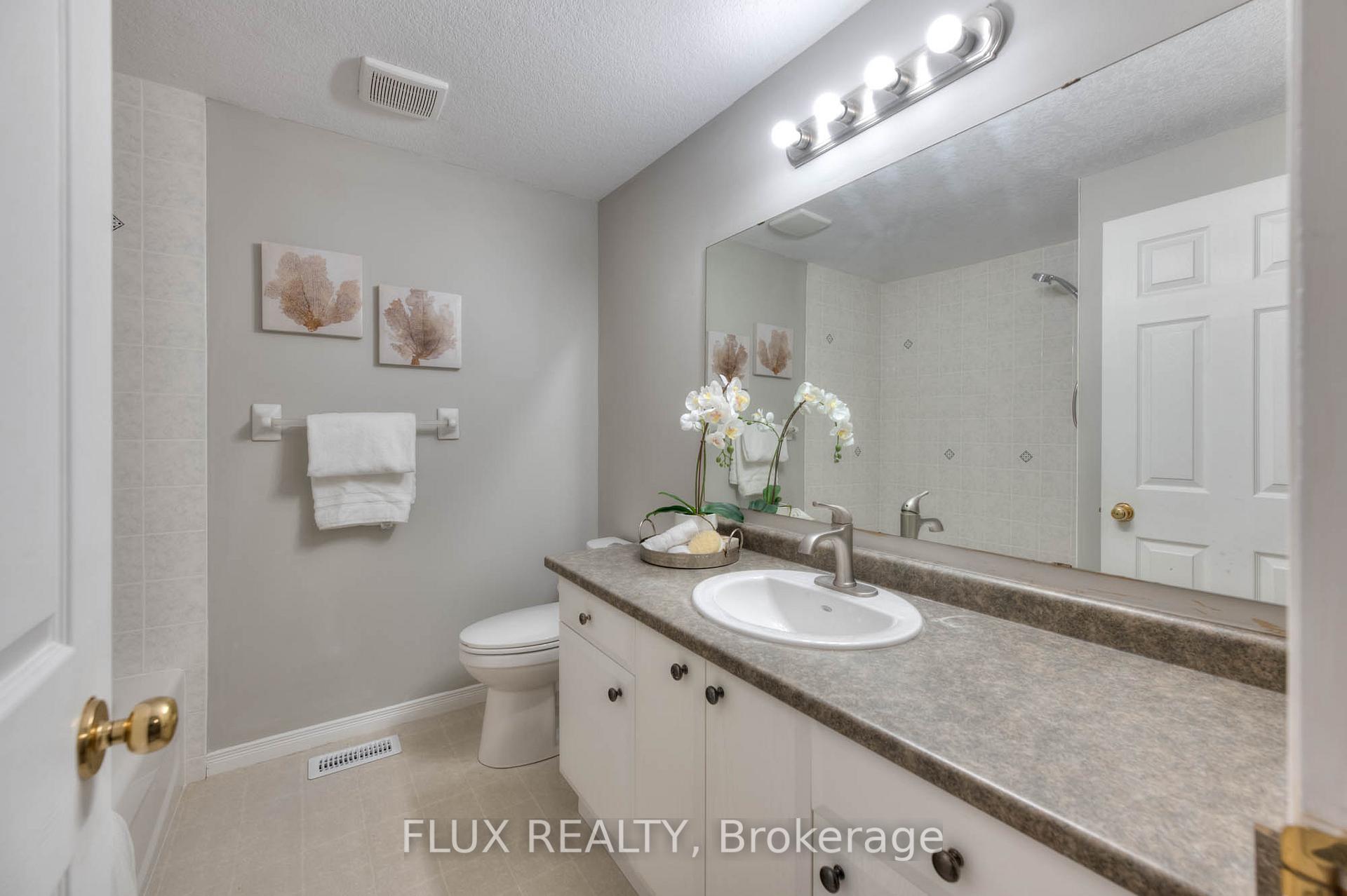 Photo 33 of 252 Activa Avenue, Kitchener — HOMEH