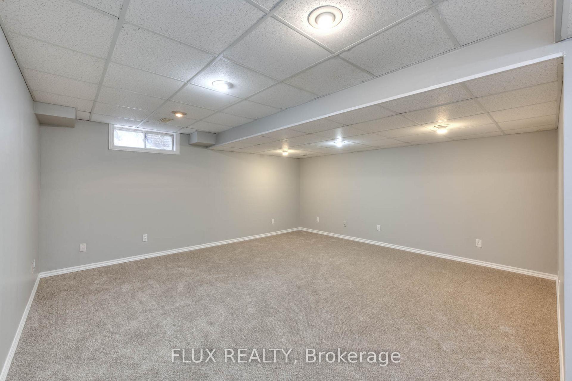 Photo 37 of 252 Activa Avenue, Kitchener — HOMEH
