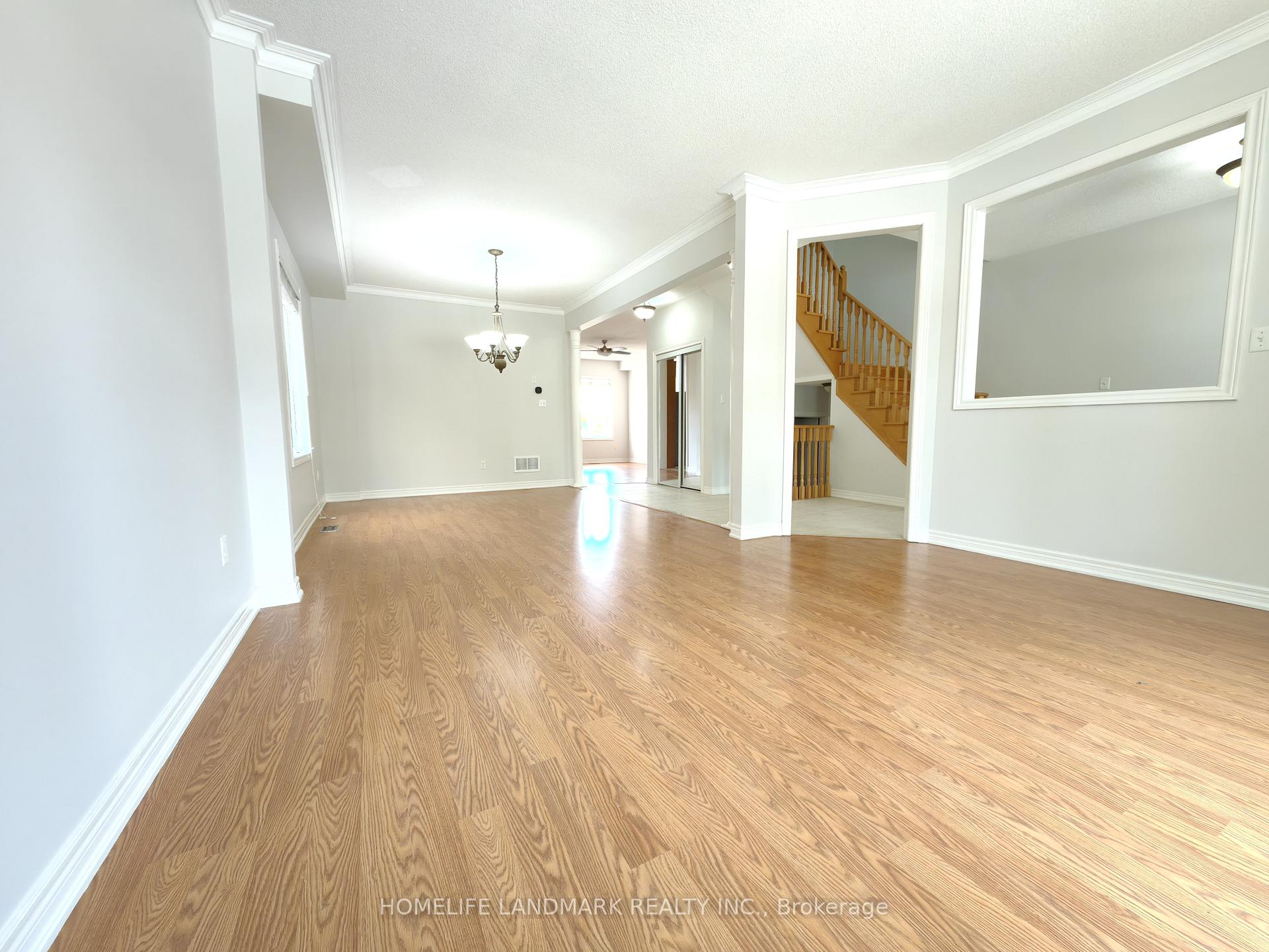 Photo 4 of 87 Kenilworth Gate, Markham, Cornell — HOMEH