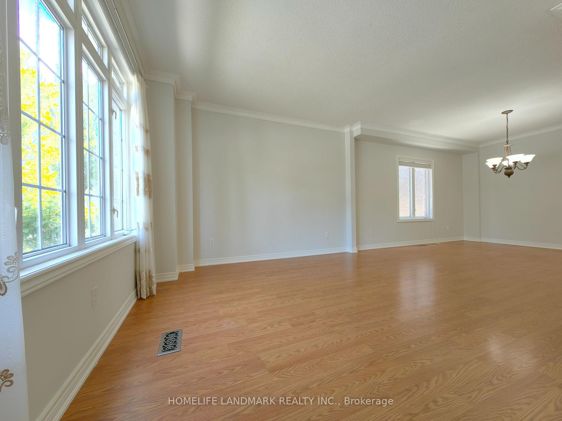 Photo 8 of 87 Kenilworth Gate, Markham, Cornell — HOMEH