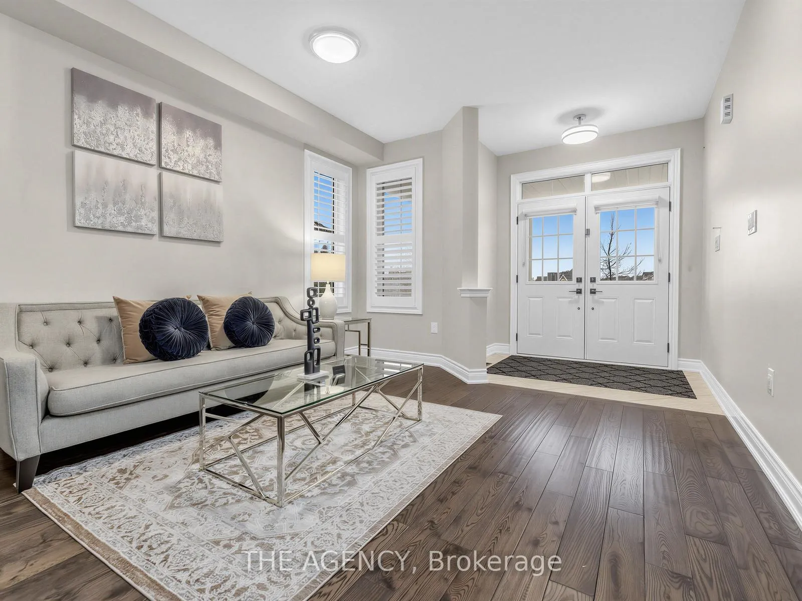 Photo 2 of 22 Andreeta Drive, Vaughan, Kleinburg — HOMEH