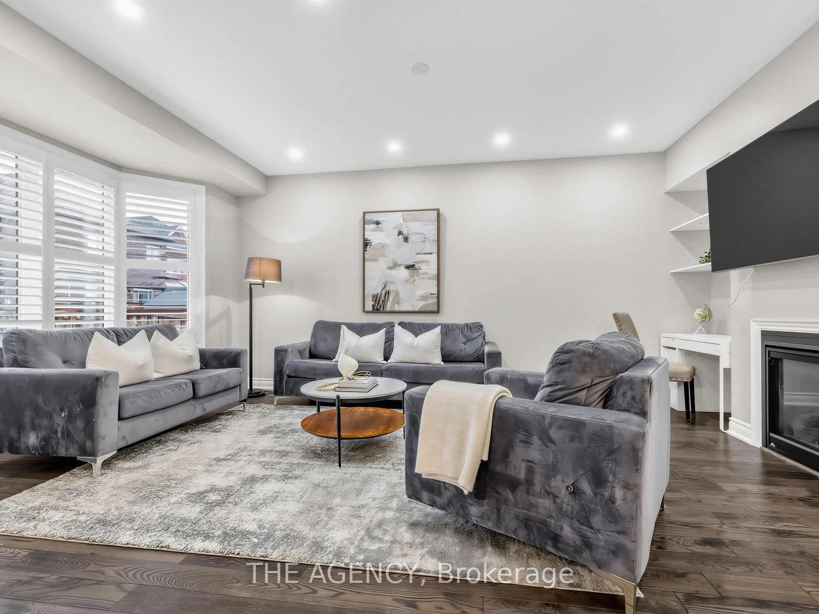 Photo 9 of 22 Andreeta Drive, Vaughan, Kleinburg — HOMEH