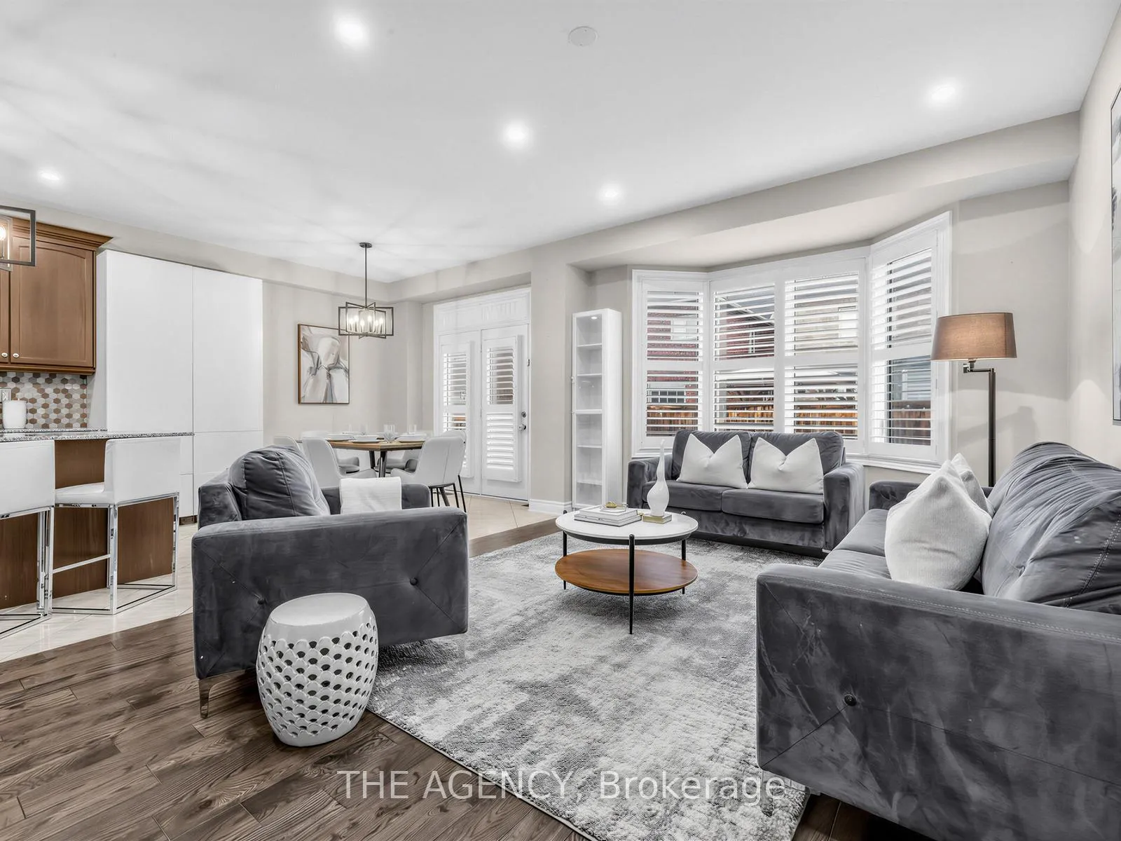 Photo 12 of 22 Andreeta Drive, Vaughan, Kleinburg — HOMEH