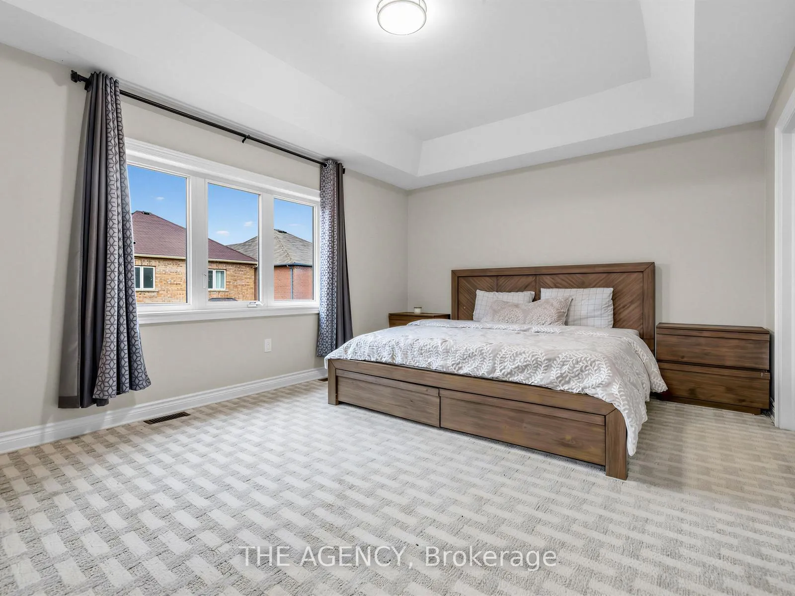 Photo 21 of 22 Andreeta Drive, Vaughan, Kleinburg — HOMEH