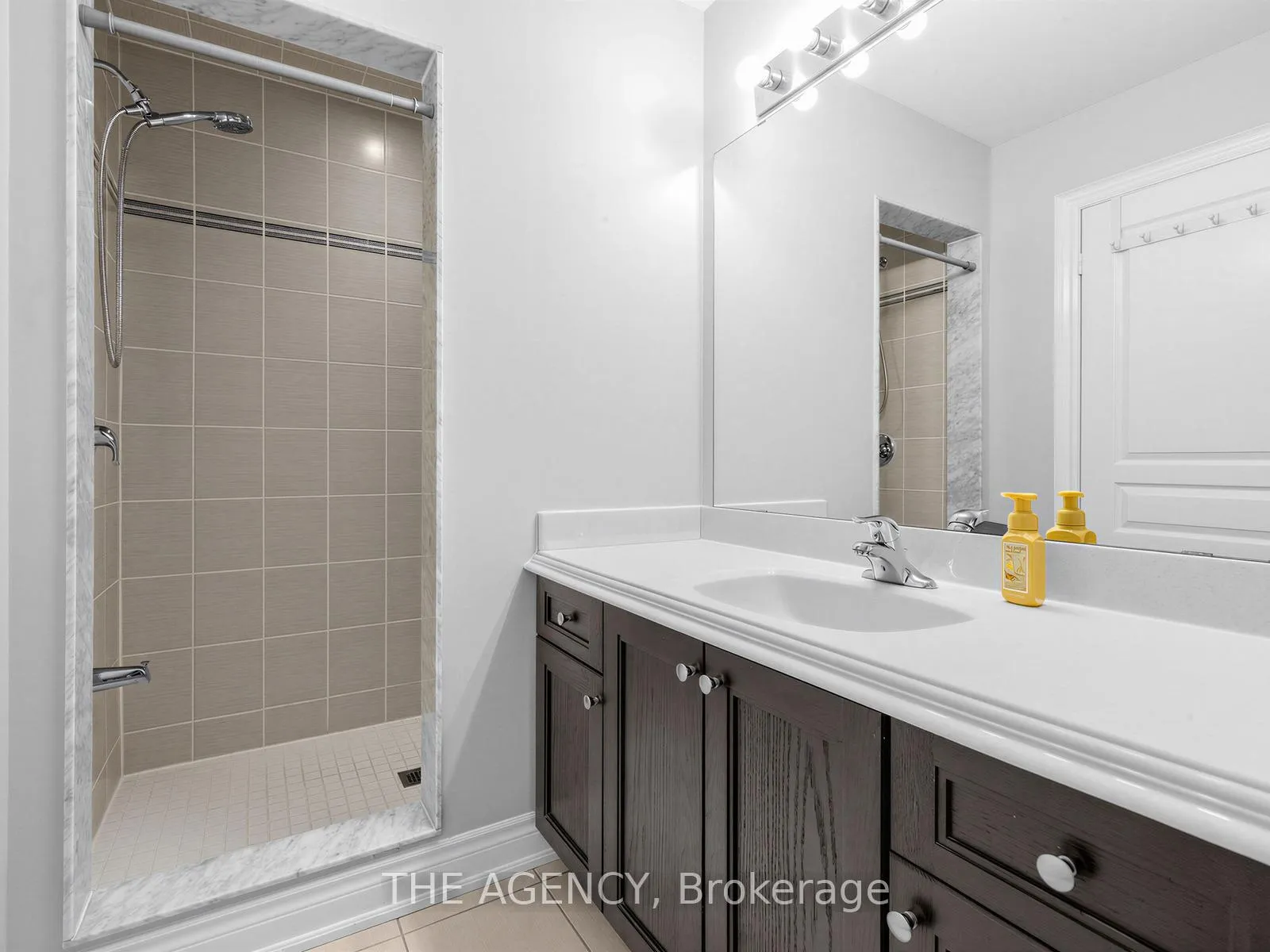 Photo 25 of 22 Andreeta Drive, Vaughan, Kleinburg — HOMEH