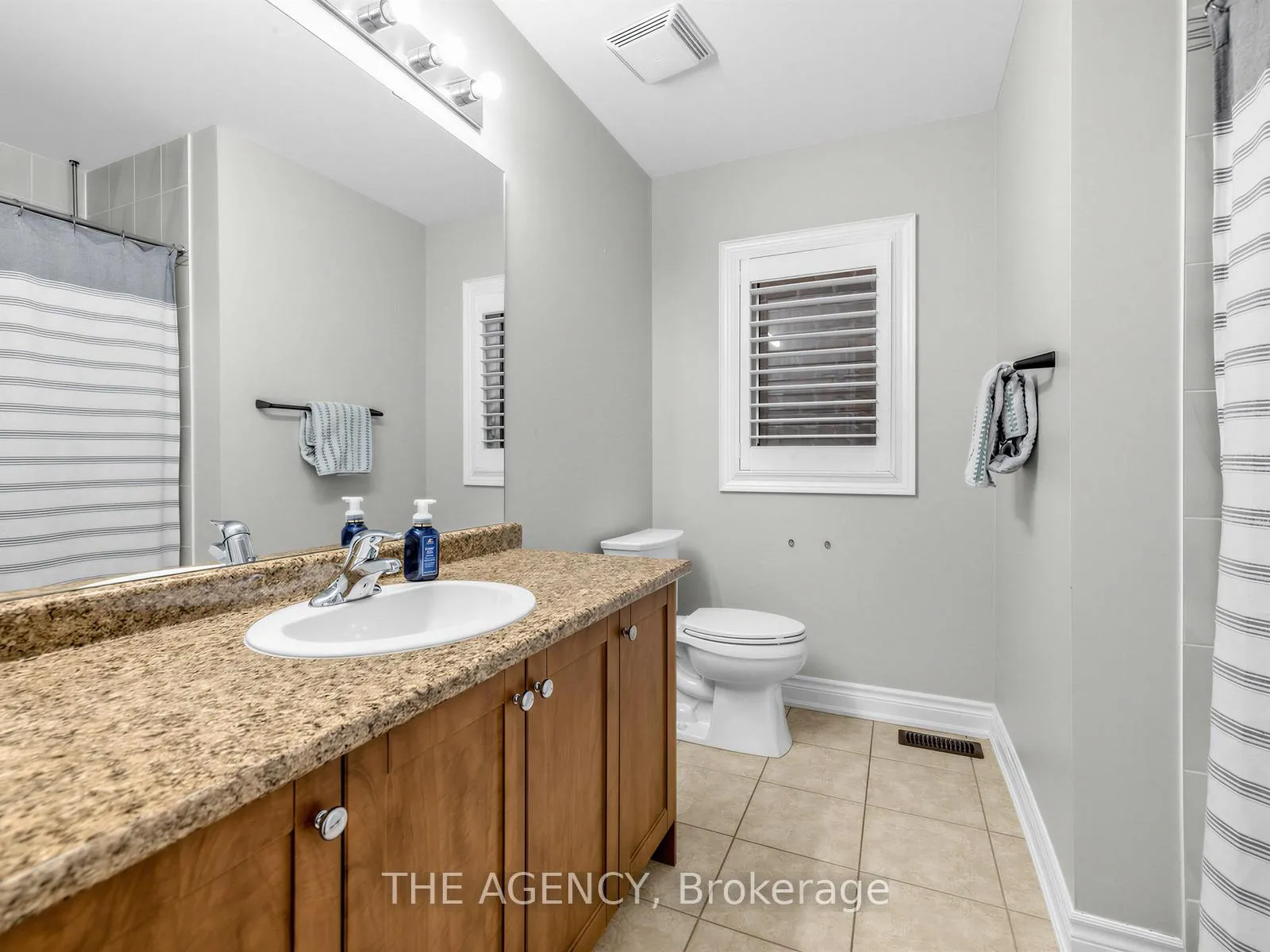 Photo 27 of 22 Andreeta Drive, Vaughan, Kleinburg — HOMEH