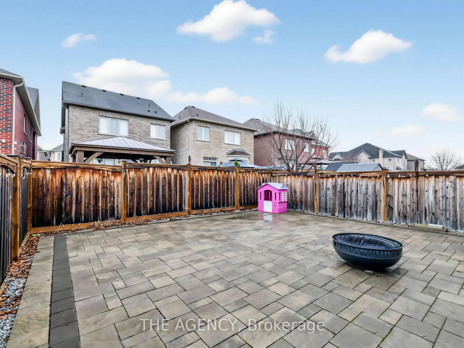 Photo 34 of 22 Andreeta Drive, Vaughan, Kleinburg — HOMEH