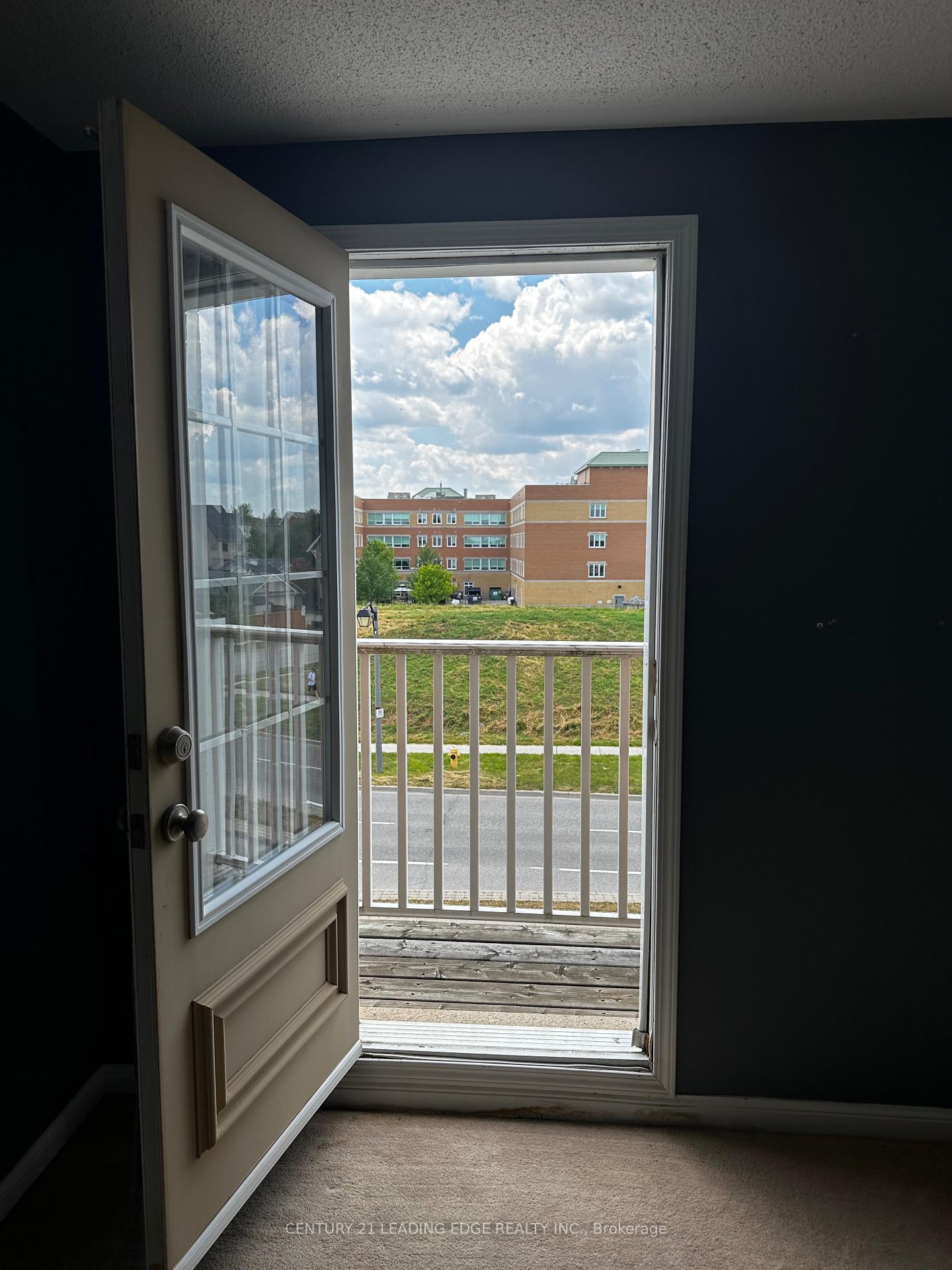 Photo 26 of Unit 1, 3032 Bur Oak Avenue, Markham, Cornell — HOMEH
