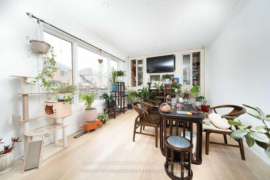 Photo 14 of 39 Majestic Drive, Markham, Berczy — HOMEH