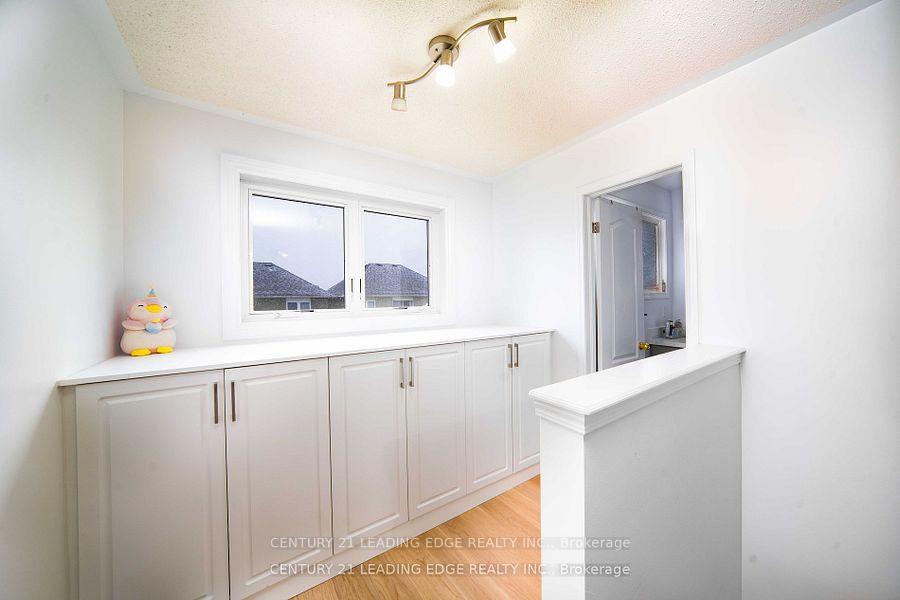 Photo 18 of 39 Majestic Drive, Markham, Berczy — HOMEH