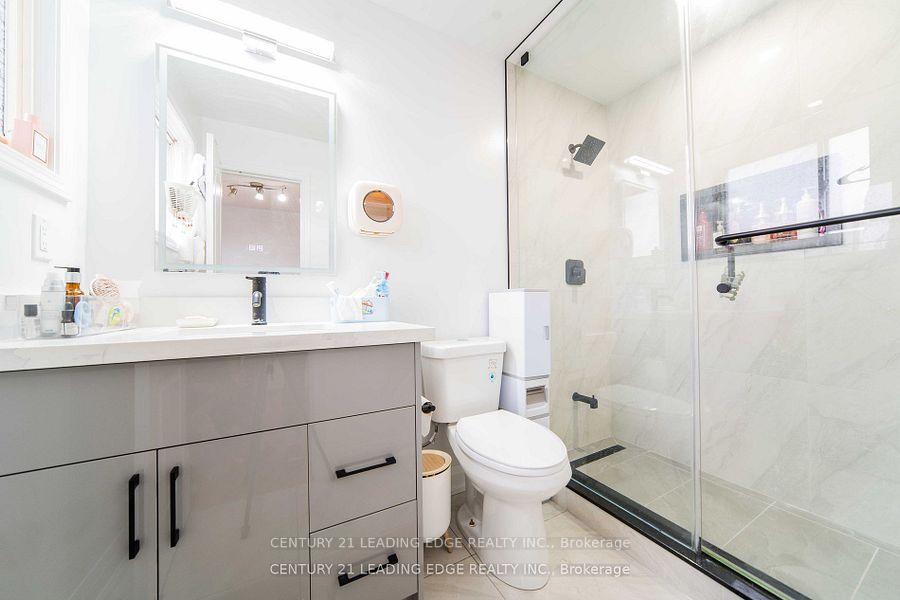 Photo 28 of 39 Majestic Drive, Markham, Berczy — HOMEH