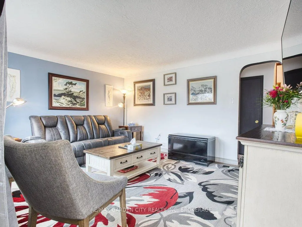 Photo 6 of 456 Geneva Street, St. Catharines, Vine/Linwell — HOMEH