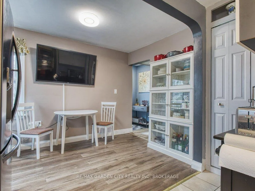 Photo 14 of 456 Geneva Street, St. Catharines, Vine/Linwell — HOMEH