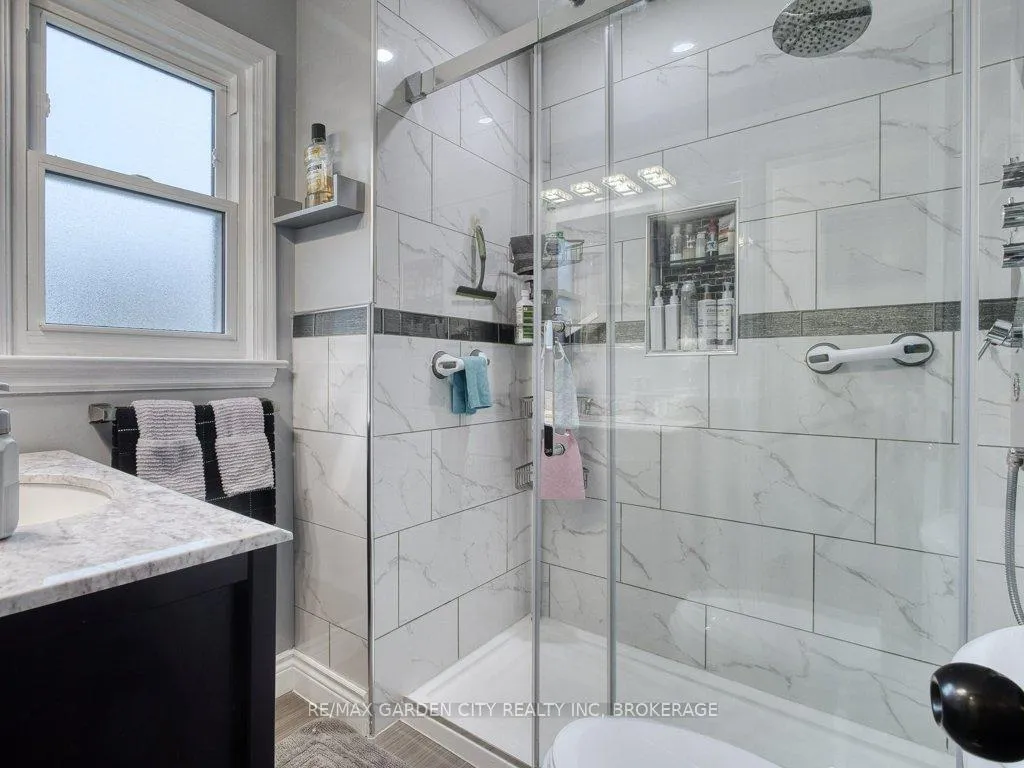 Photo 19 of 456 Geneva Street, St. Catharines, Vine/Linwell — HOMEH