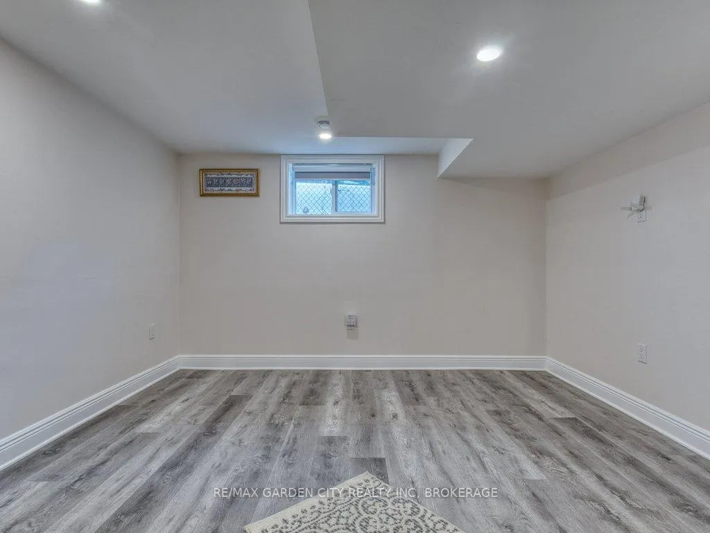 Photo 31 of 456 Geneva Street, St. Catharines, Vine/Linwell — HOMEH