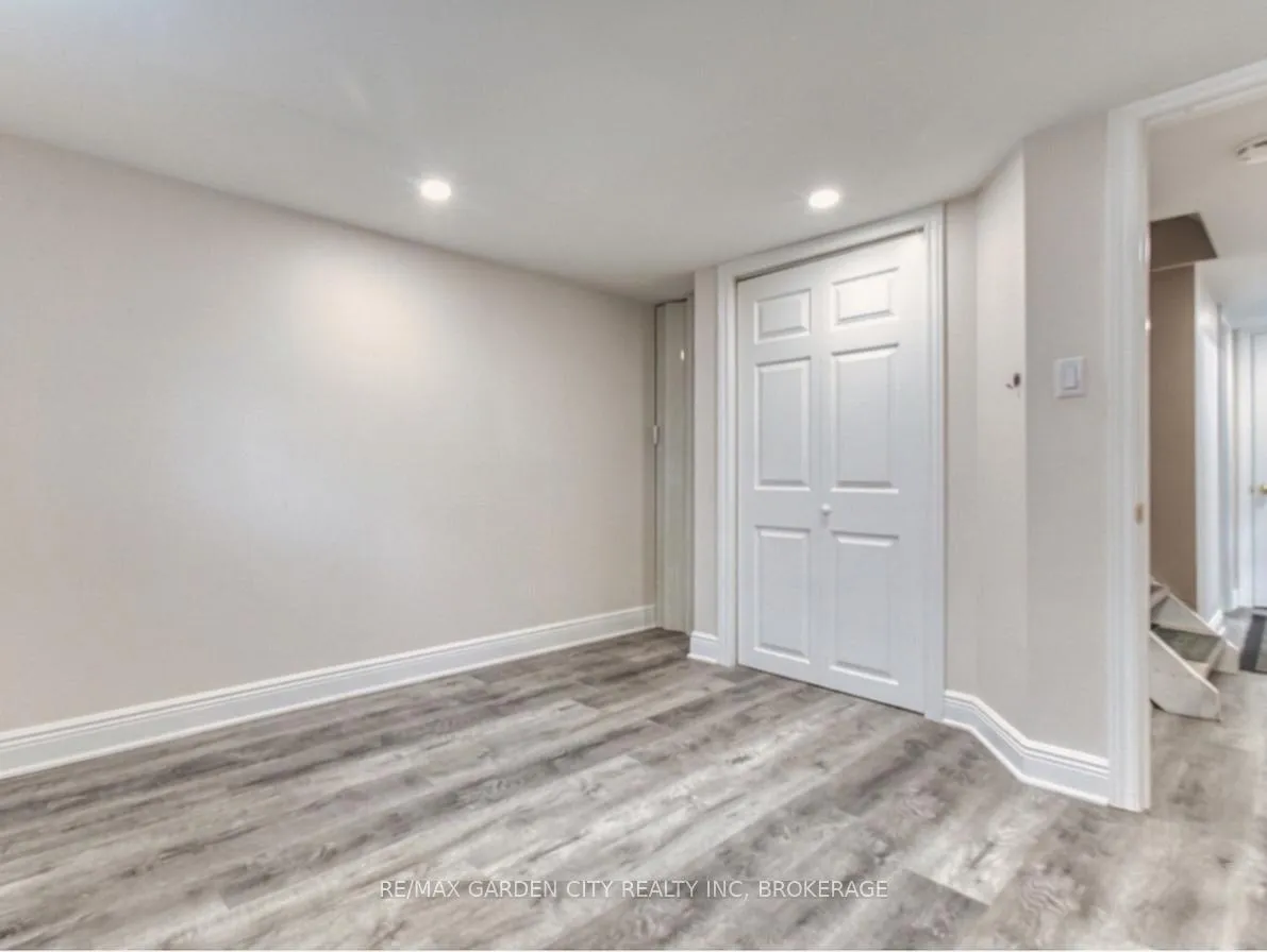 Photo 32 of 456 Geneva Street, St. Catharines, Vine/Linwell — HOMEH