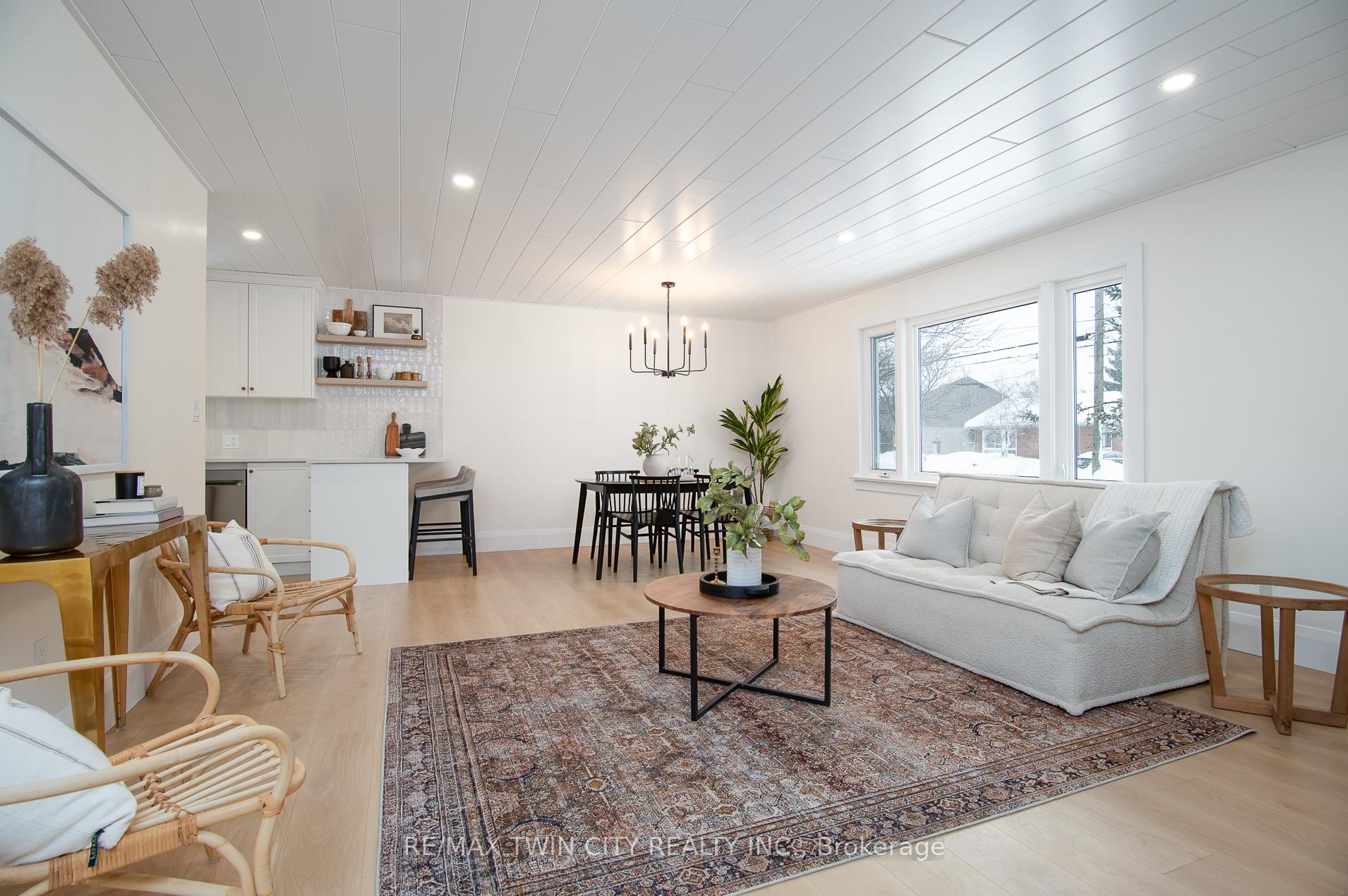 Photo 7 of 400 Dumfries Avenue, Kitchener — HOMEH