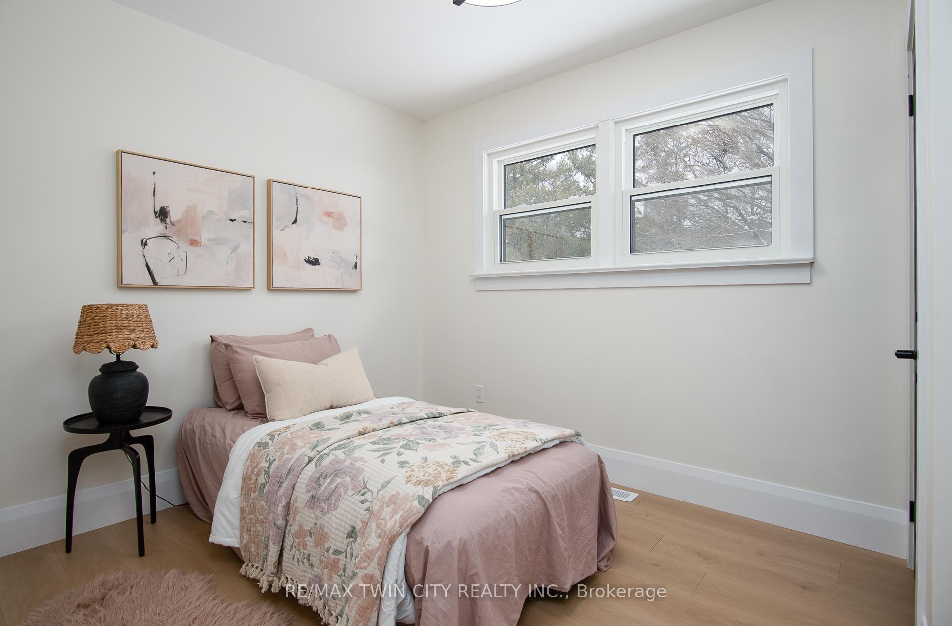 Photo 26 of 400 Dumfries Avenue, Kitchener — HOMEH
