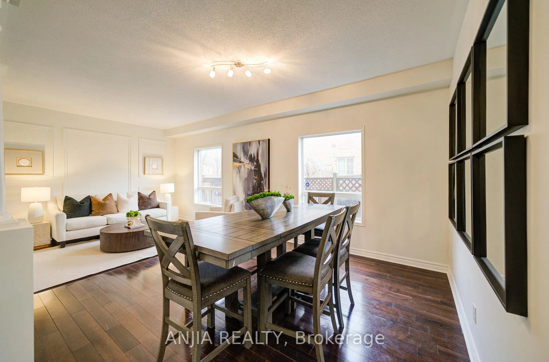 Photo 12 of 91 Crawford Street, Markham, Berczy — HOMEH