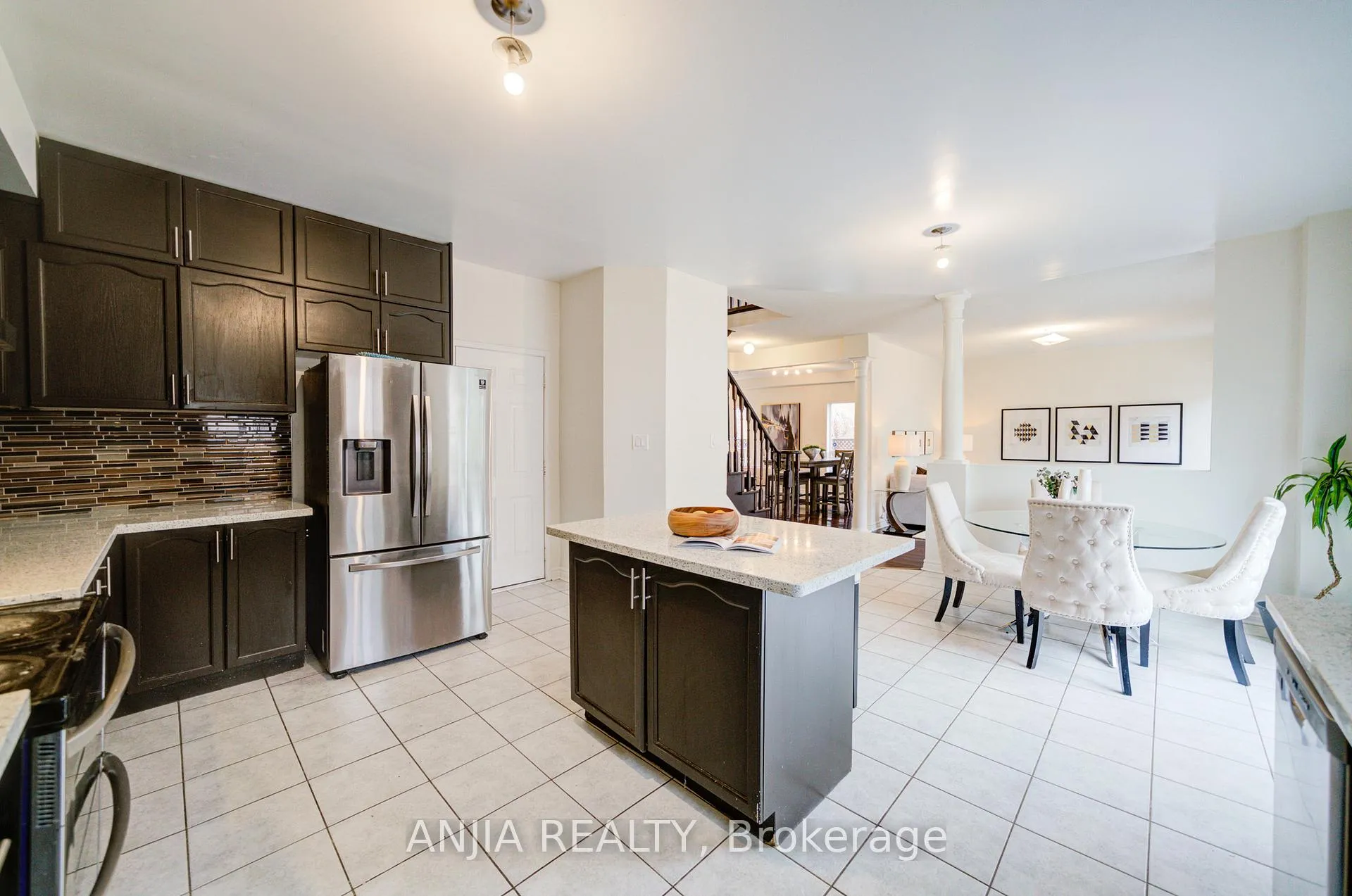 Photo 24 of 91 Crawford Street, Markham, Berczy — HOMEH