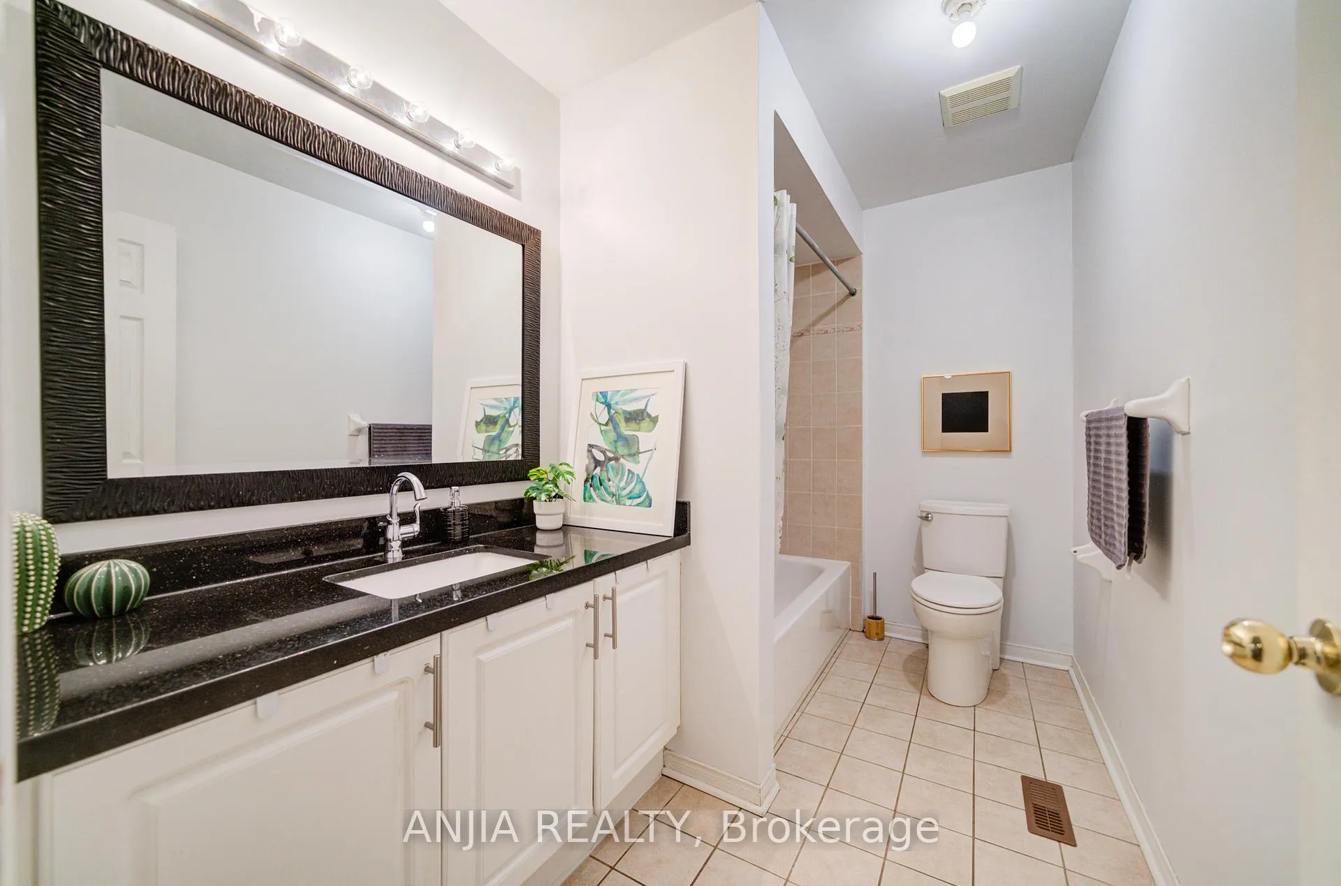 Photo 26 of 91 Crawford Street, Markham, Berczy — HOMEH