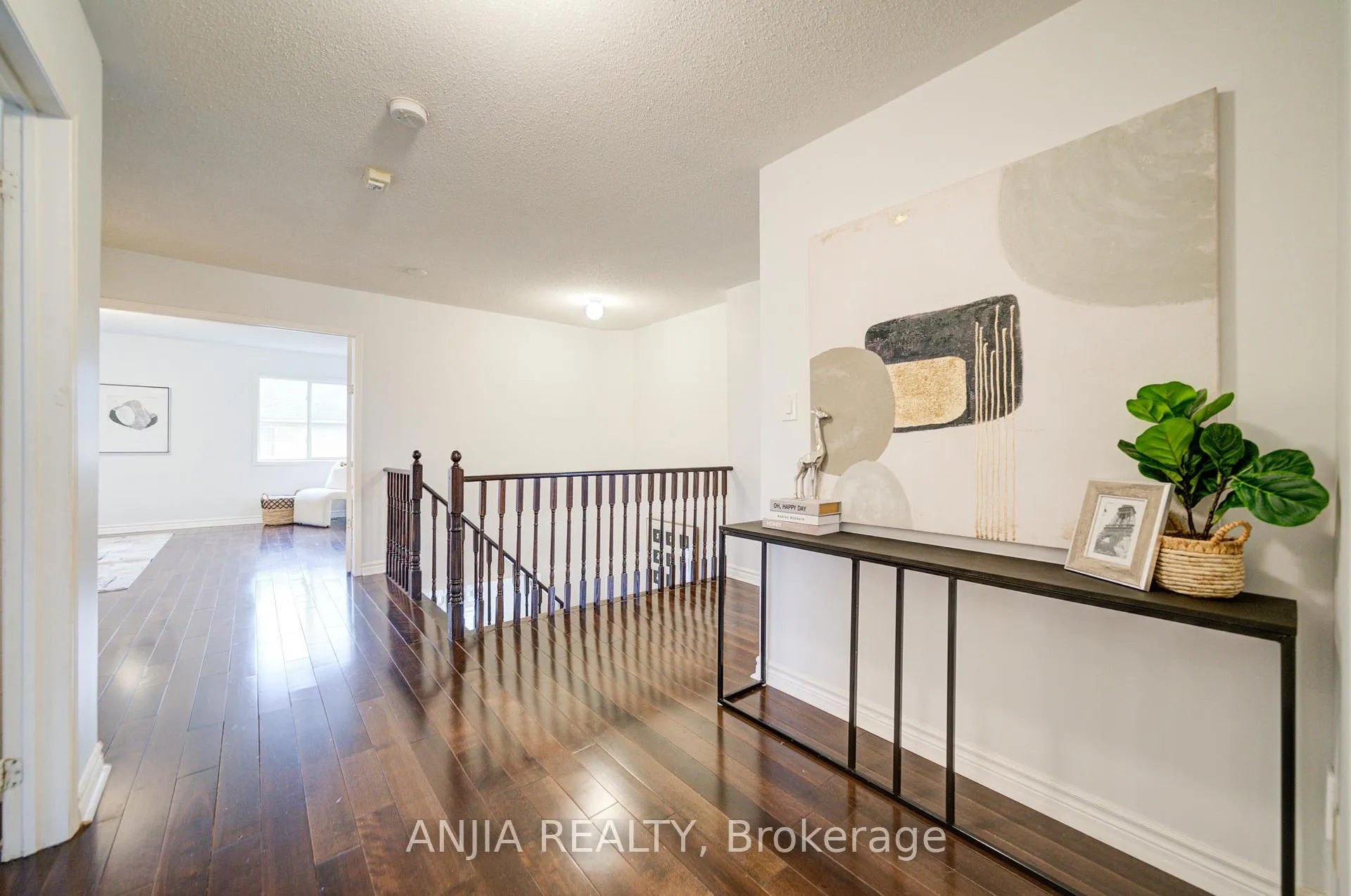 Photo 33 of 91 Crawford Street, Markham, Berczy — HOMEH