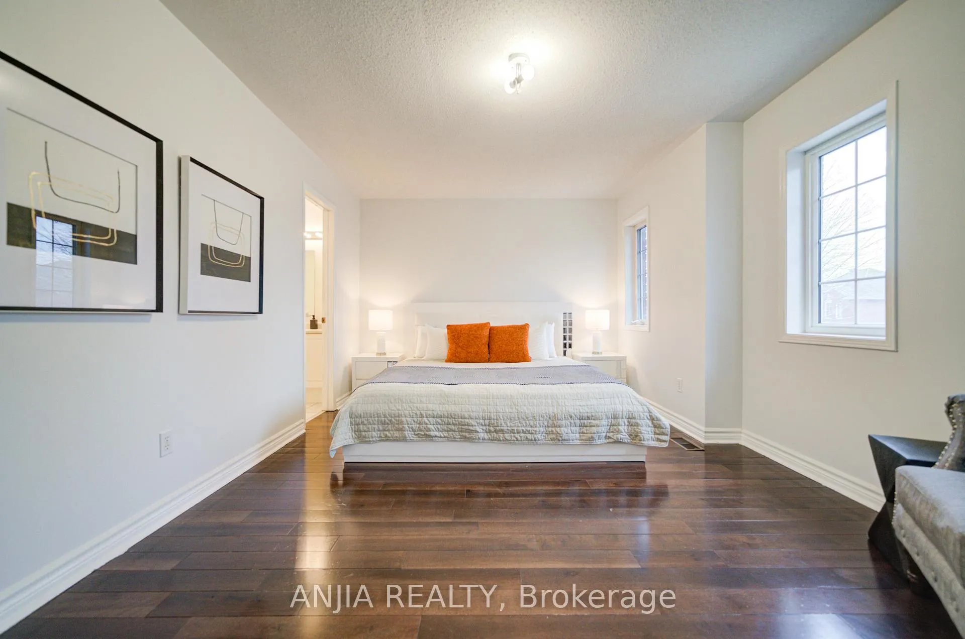 Photo 35 of 91 Crawford Street, Markham, Berczy — HOMEH
