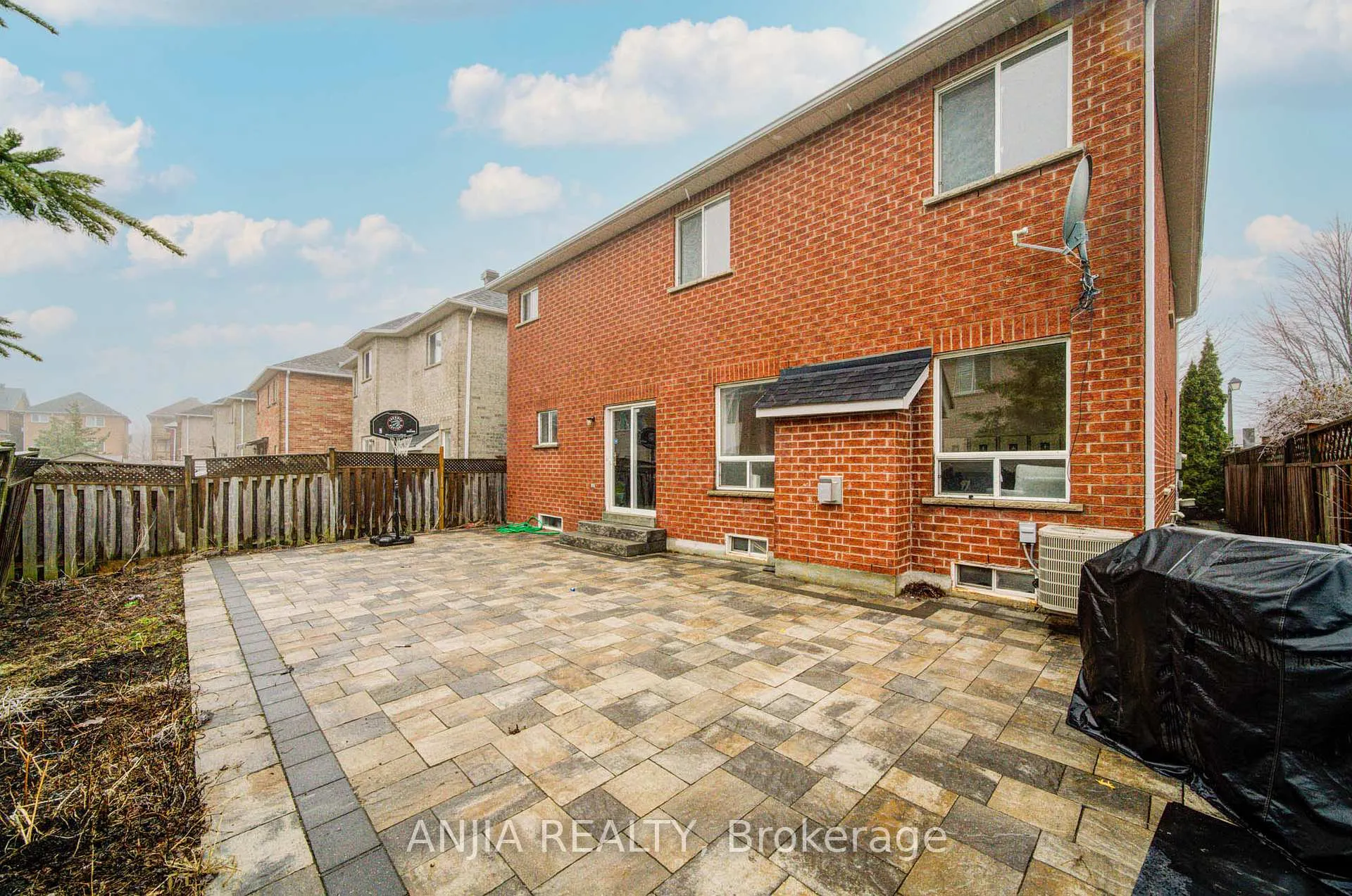 Photo 50 of 91 Crawford Street, Markham, Berczy — HOMEH