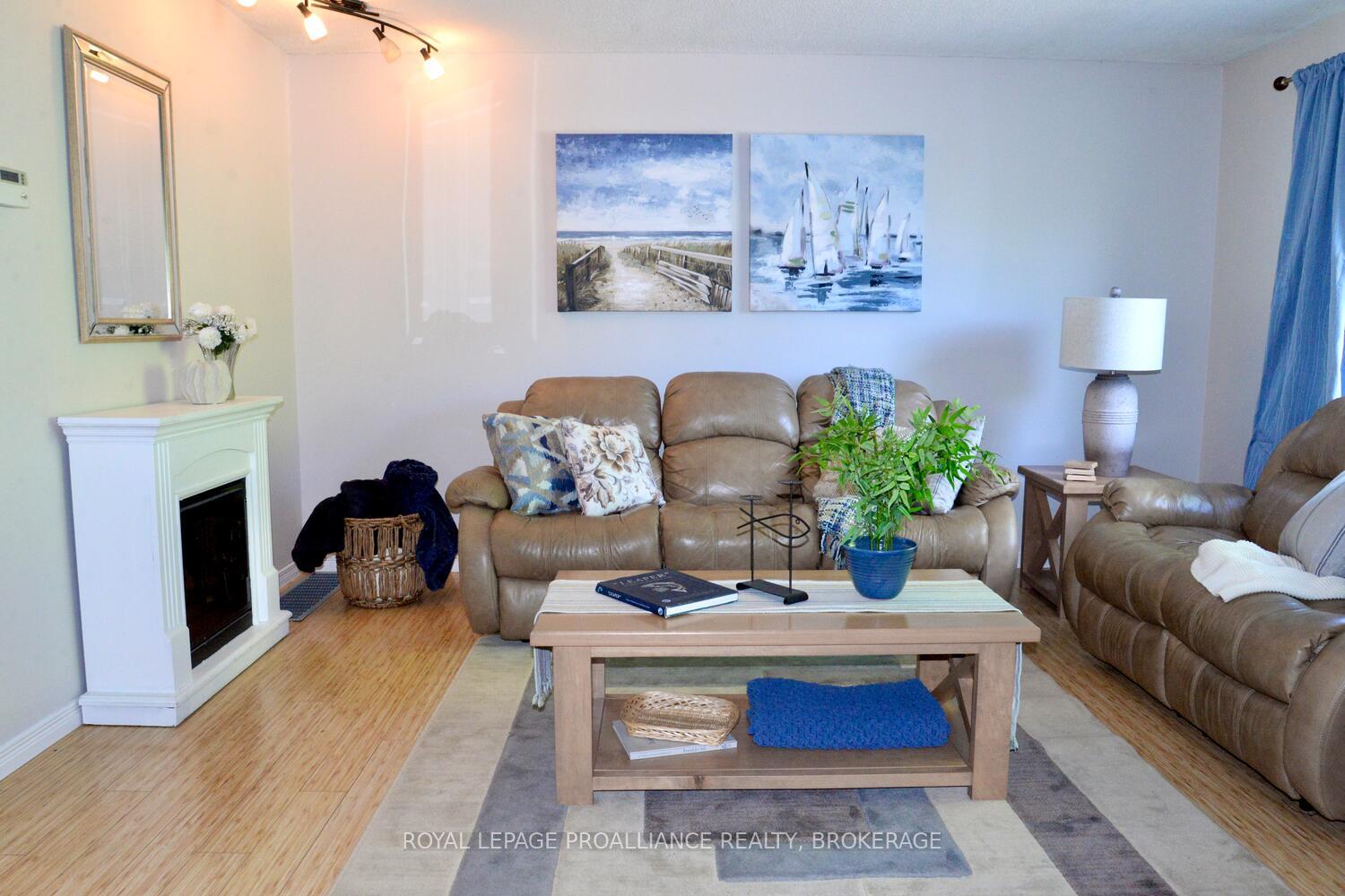 Photo 4 of 2 Guthrie Drive, Kingston, Rideau — HOMEH