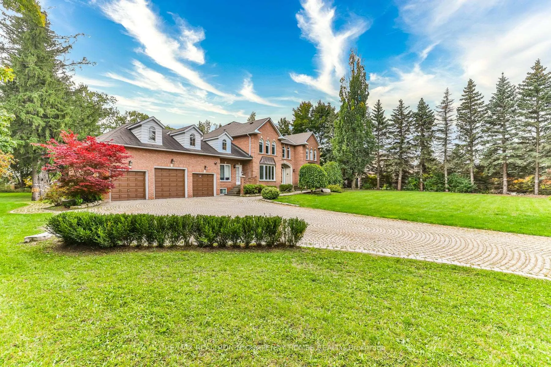 Photo 3 of 9 Personna Boulevard, Markham, Devil's Elbow — HOMEH