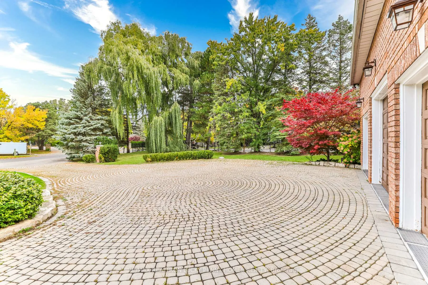 Photo 8 of 9 Personna Boulevard, Markham, Devil's Elbow — HOMEH