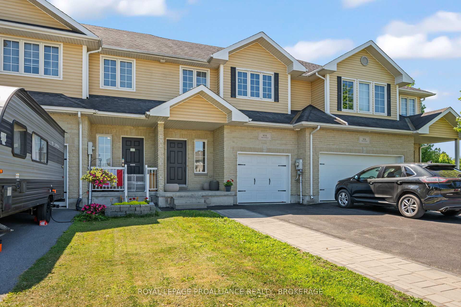 Photo 3 of 908 Swanfield Street, Kingston, East Gardiners Rd — HOMEH