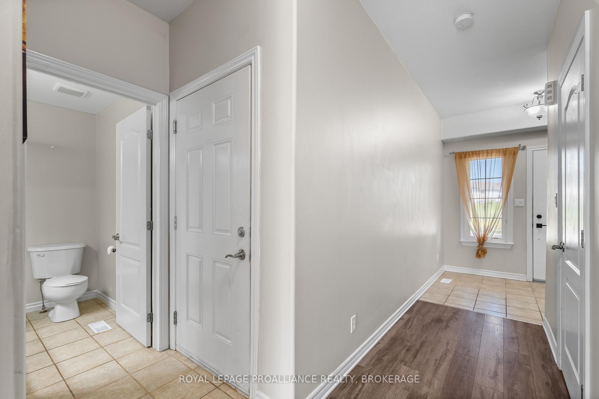 Photo 6 of 908 Swanfield Street, Kingston, East Gardiners Rd — HOMEH