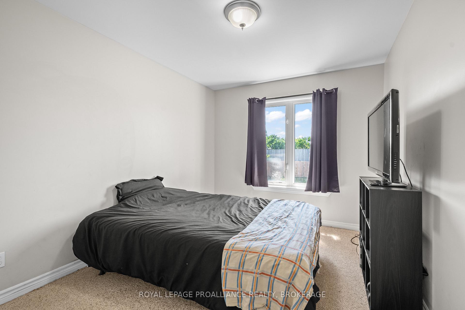 Photo 19 of 908 Swanfield Street, Kingston, East Gardiners Rd — HOMEH