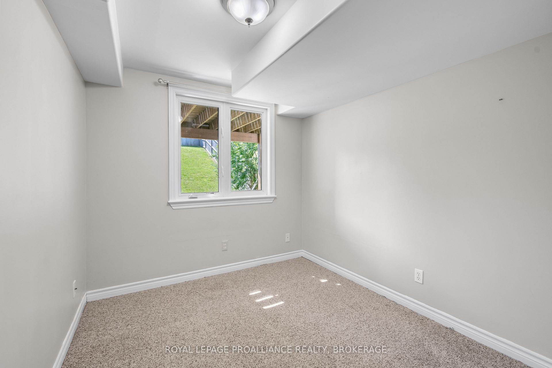 Photo 24 of 908 Swanfield Street, Kingston, East Gardiners Rd — HOMEH