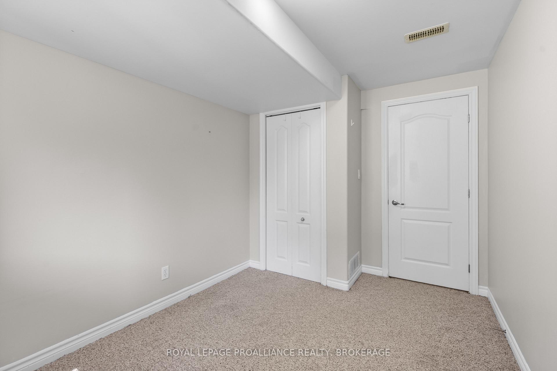 Photo 25 of 908 Swanfield Street, Kingston, East Gardiners Rd — HOMEH