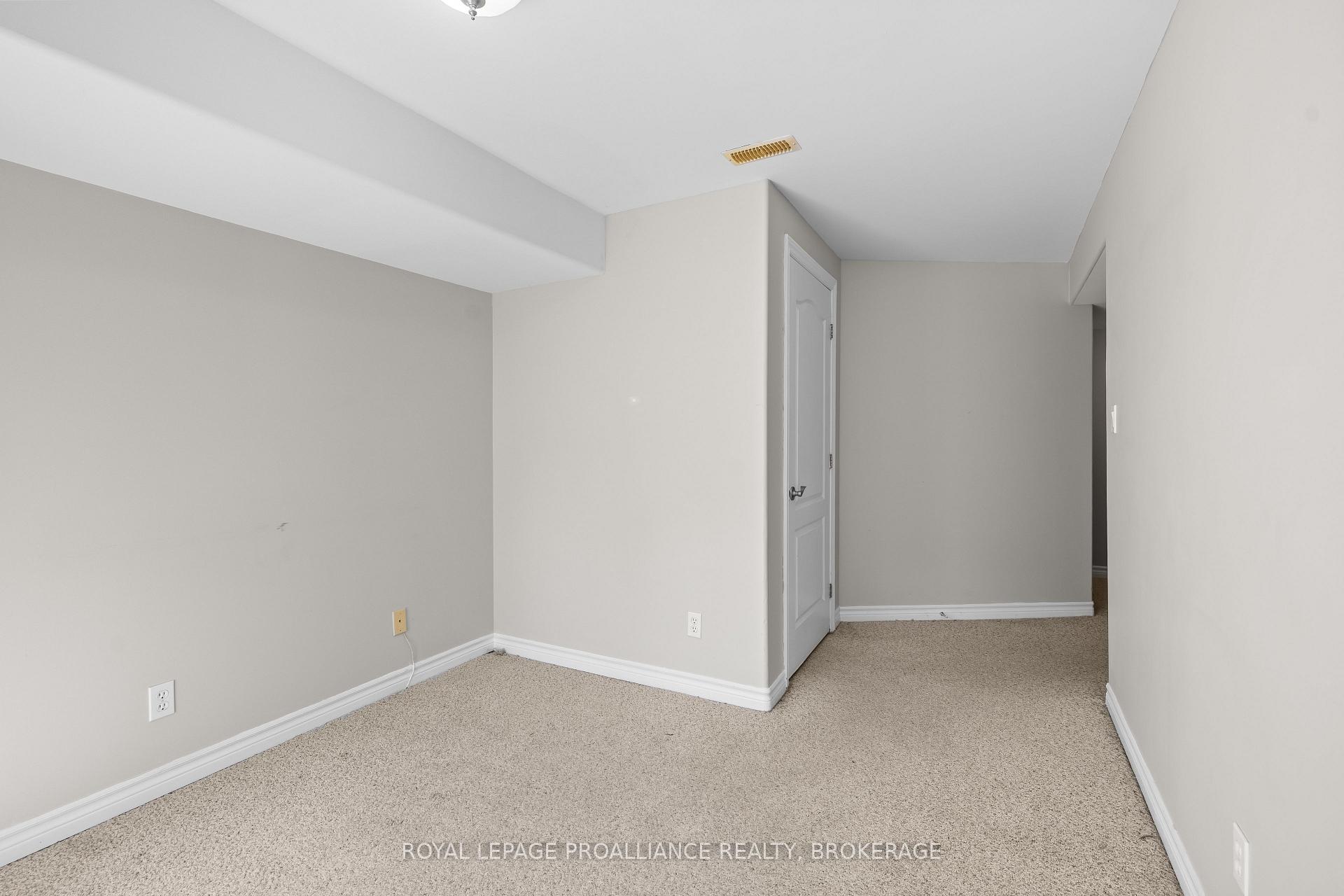 Photo 27 of 908 Swanfield Street, Kingston, East Gardiners Rd — HOMEH