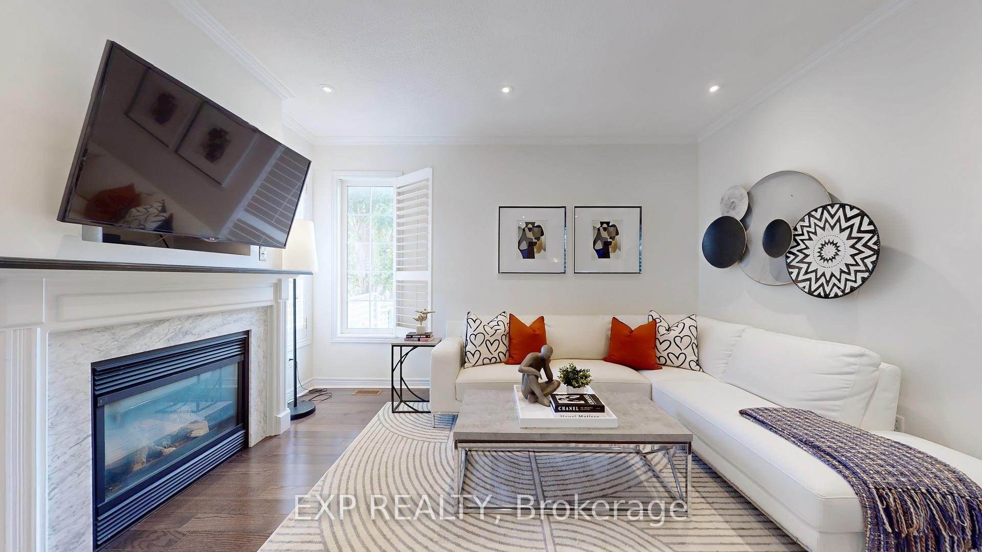 Photo 9 of 23 Harry Swingler Drive, Markham, Victoria Manor-Jennings Gate — HOMEH