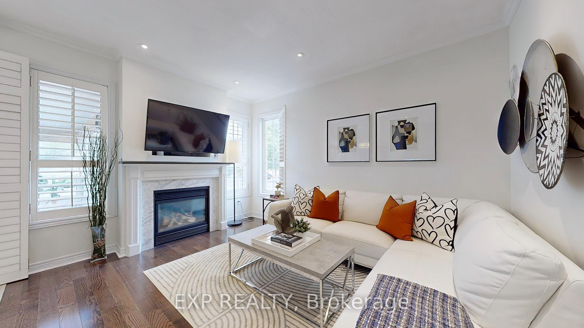 Photo 10 of 23 Harry Swingler Drive, Markham, Victoria Manor-Jennings Gate — HOMEH