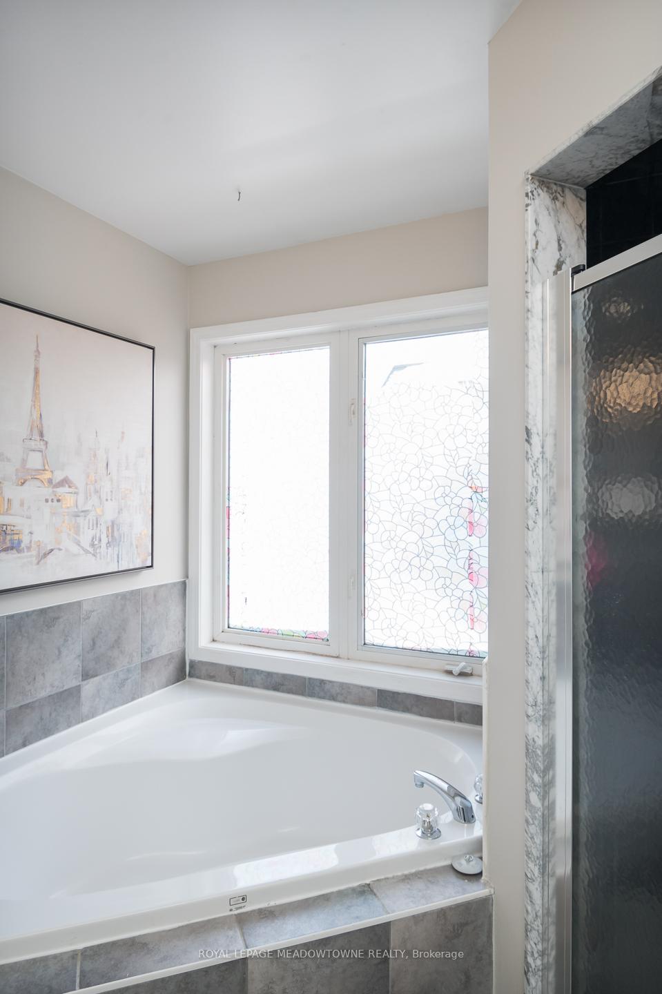 Photo 15 of 488 Trudeau Drive, Milton, Clarke — HOMEH