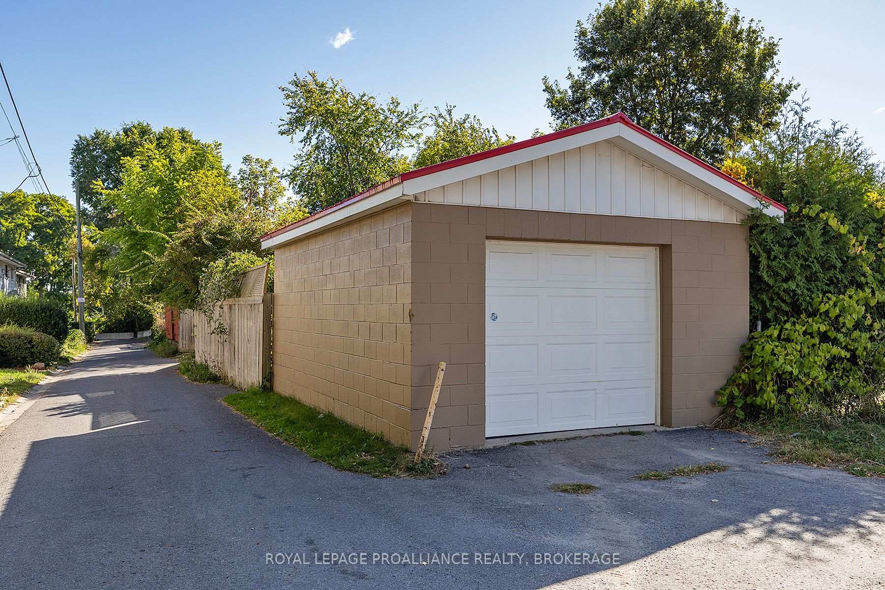 Photo 3 of 107 Stephen Street, Kingston, East of Sir John A. Blvd — HOMEH
