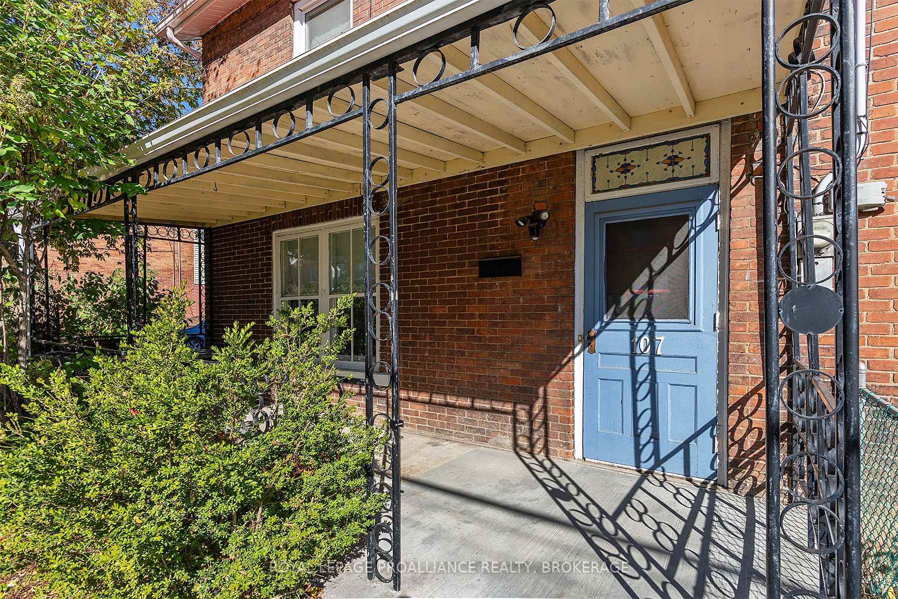Photo 4 of 107 Stephen Street, Kingston, East of Sir John A. Blvd — HOMEH